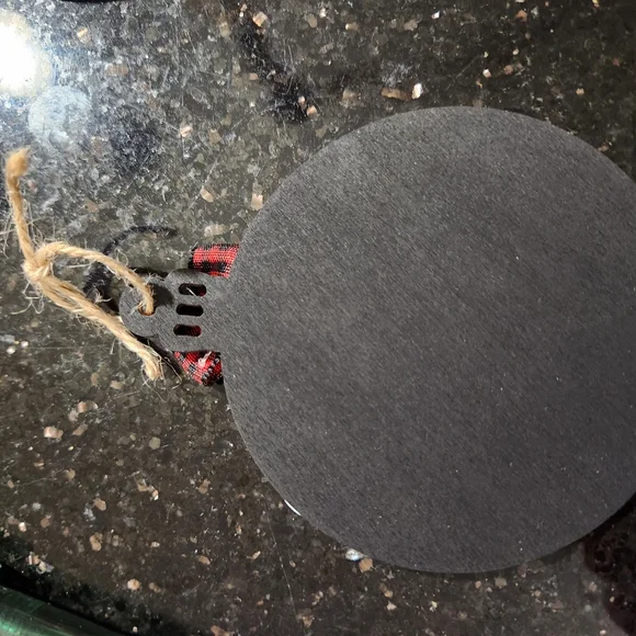 🎄BELIEVE Wooden Christmas Ornament🎄 - Picture 2 of 2